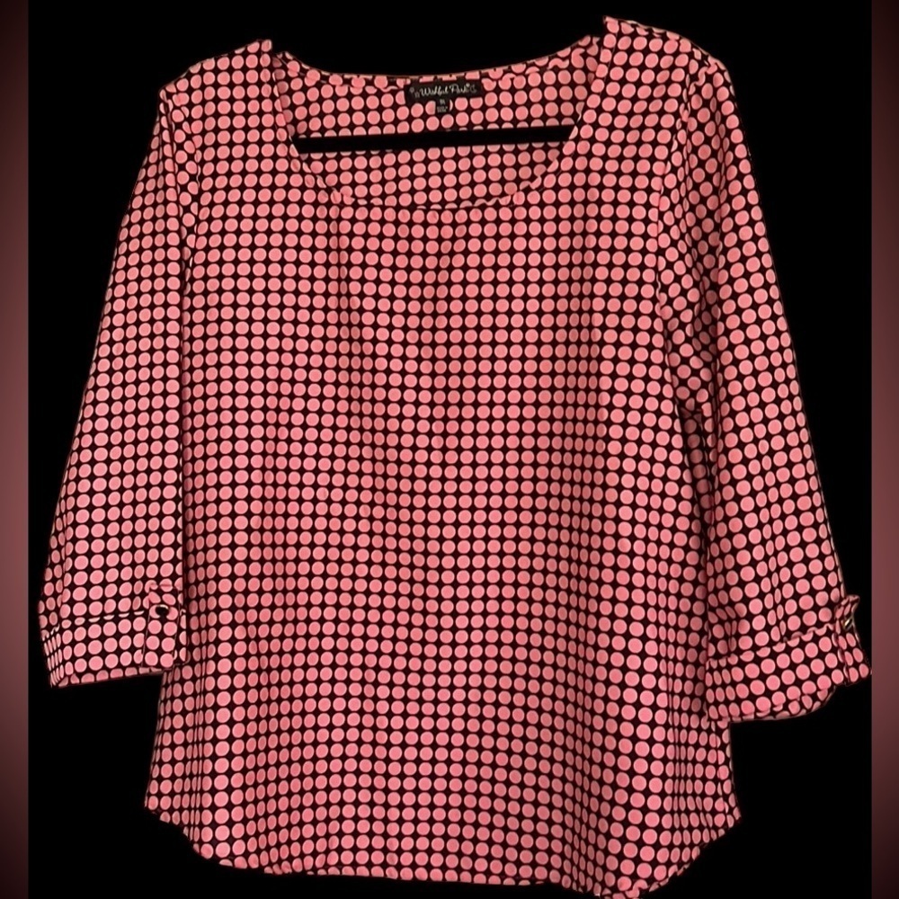 WISHFUL PARK Salmon Pink/Black Polka Dot Top W/Button Cuffs, Sz Medium, GUC.